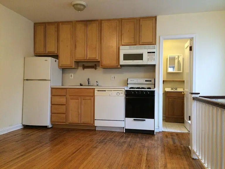 243 W Rittenhouse St #2C — Photo 2