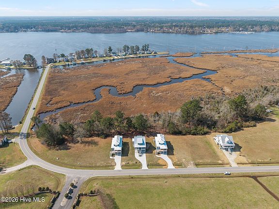 2nd image of 3230 Whichards Beach Road