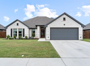 945 Avagail Ave, Springtown, TX 76082