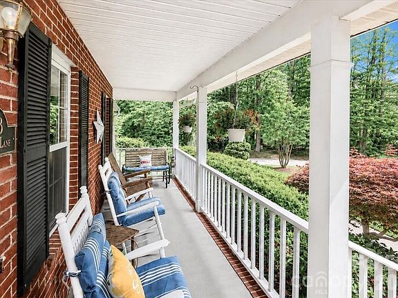 3rd image of 6803 Lowesville Ln