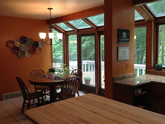 3rd image of 2133 Oakwood Dr