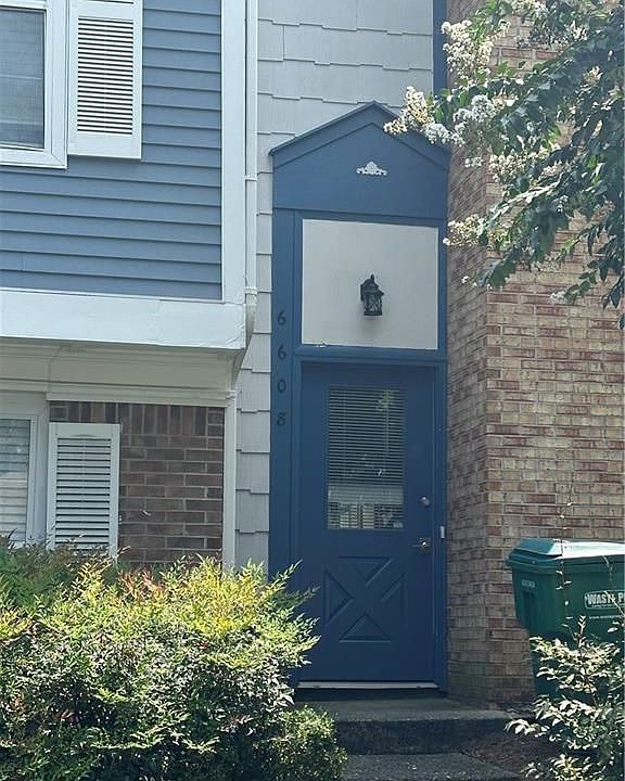 1st image of 6608 Wellington Sq