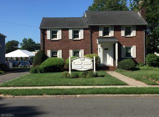 232 Saint Paul St, Westfield, NJ 07090