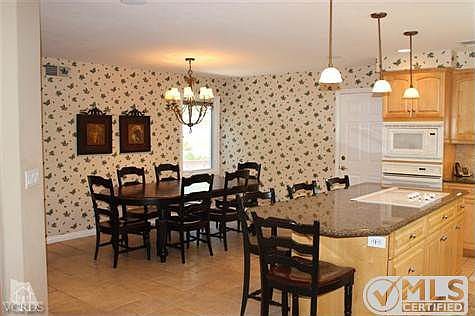 5th image of 2034 Dewberry Ct