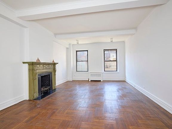 2nd image of 135 E 74th St APT 6A