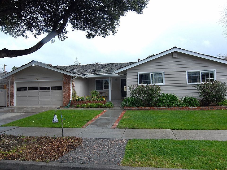 1st image of 834 Pear Ave