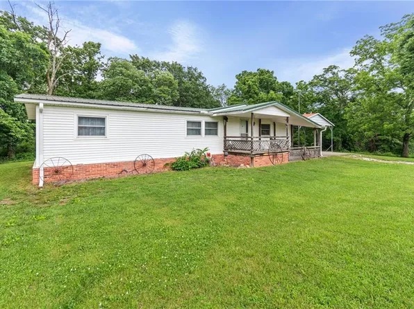 33580 W 202nd St, Lawson, MO 64062