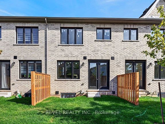 4th image of 3191 Maplehill Dr