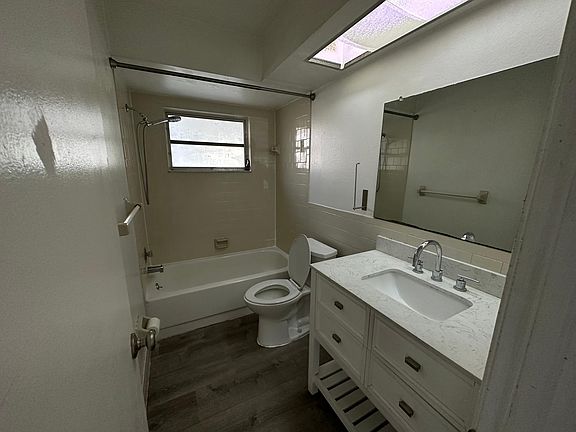 3rd image of 4037 38th St N