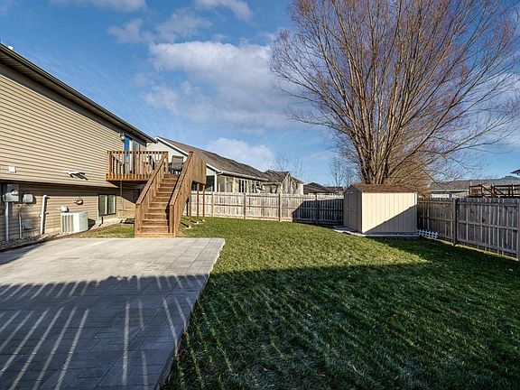 5th image of 504 Thomas Dr