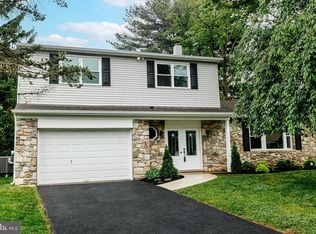 51 Covey Ln, Holland, PA 18966