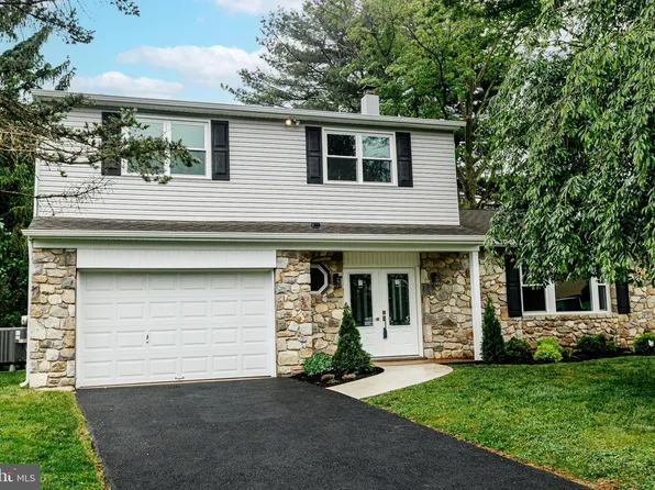 51 Covey Ln, Holland, PA 18966