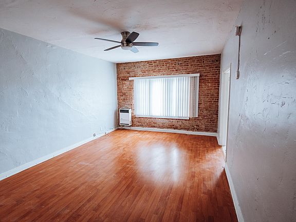 2nd image of 130 N Westmoreland Ave #395