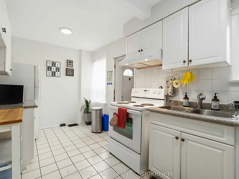 70 Rogers Rd — Photo 4