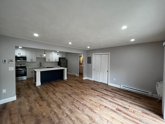 4th image of 80 Locust Ave #D314