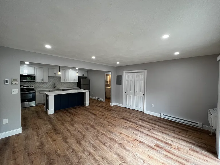 80 Locust Avenue — Photo 4