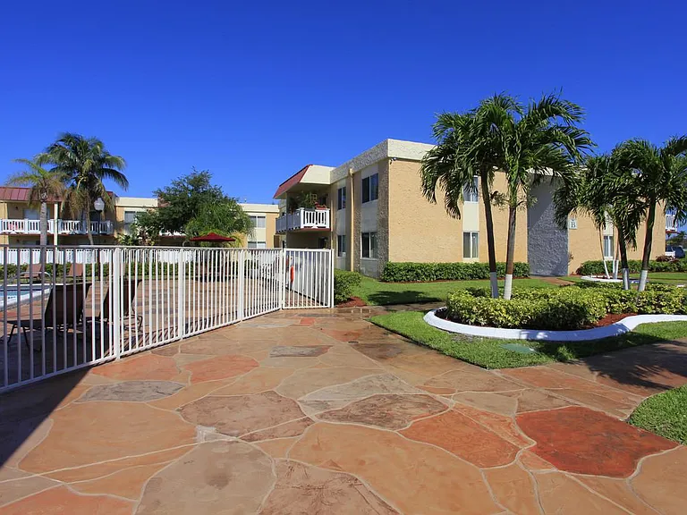 GATED POOLS