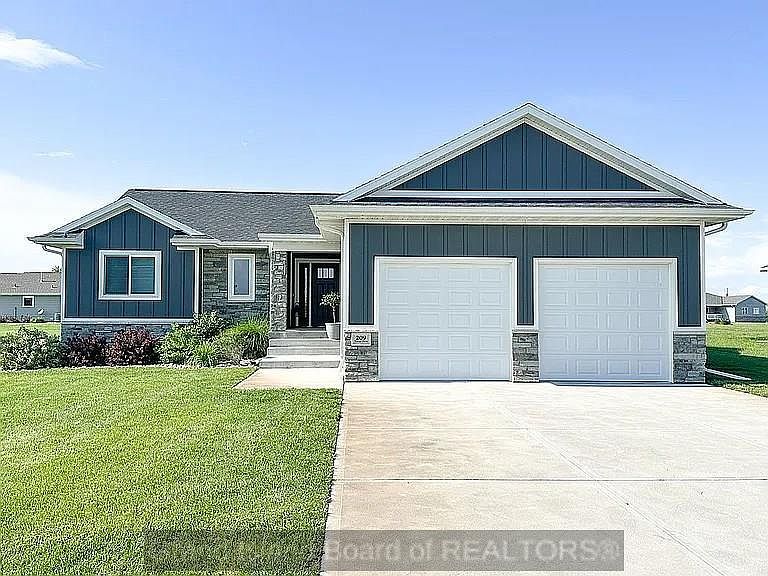 1st image of 209 Tonya Dr