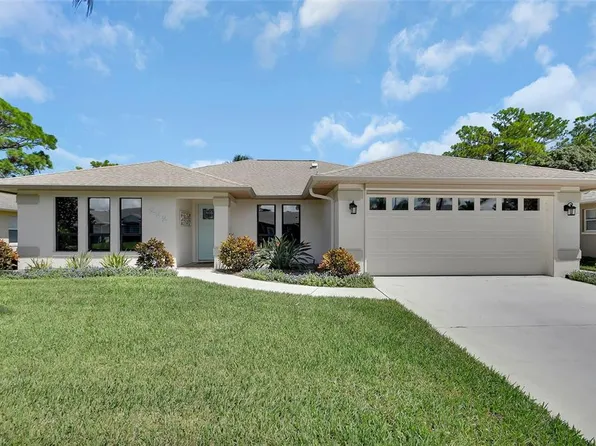 222 Golf Club Dr, New Smyrna Beach, FL 32168