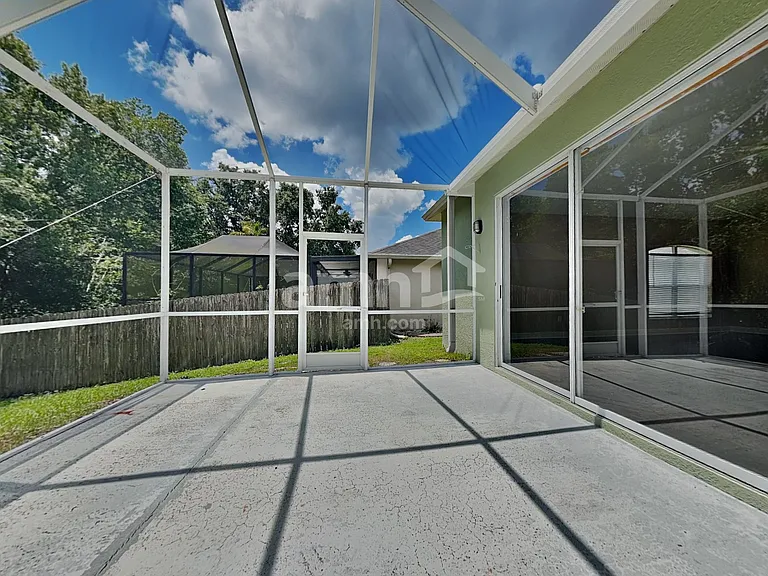 25008 Hyde Park Blvd — Photo 17