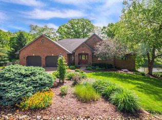 7001 S Saddlebrook Dr, Mapleton, IL 61547