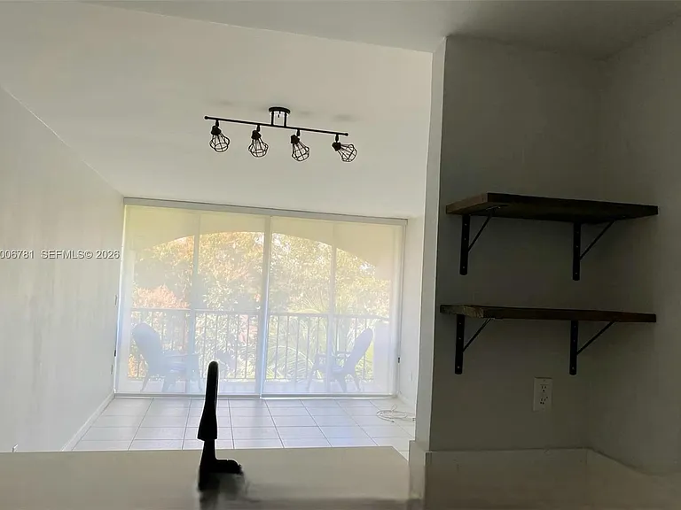 2160 SW 16th Ave #417 — Photo 12