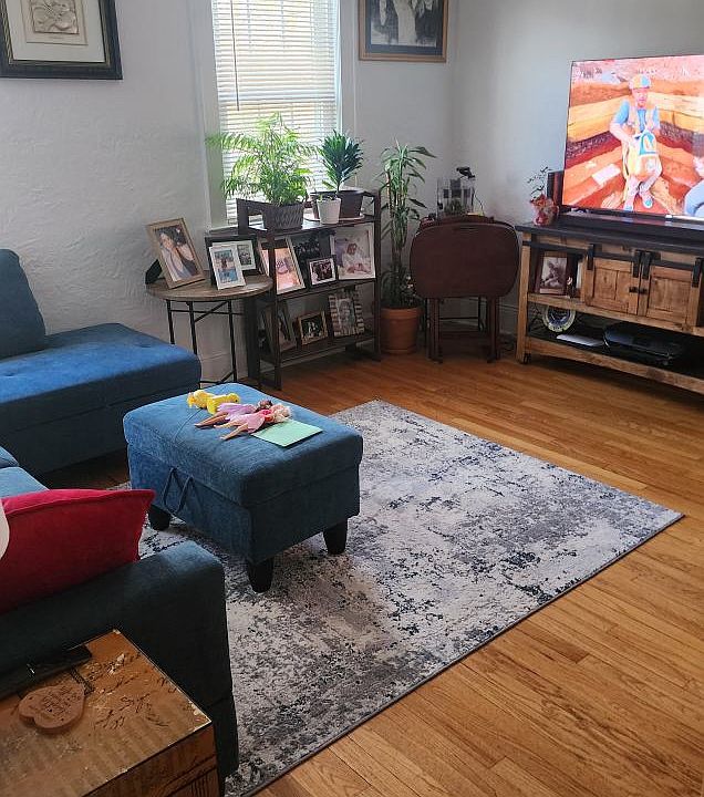 1st image of 156 Benedict Ave APT 2