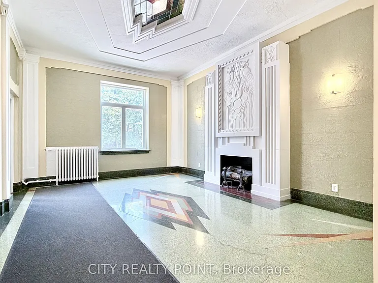 396 Avenue Rd #218 — Photo 8