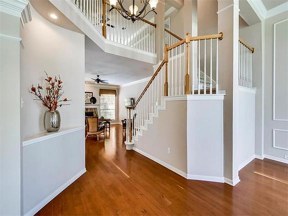 4th image of 3829 Royal Troon Dr