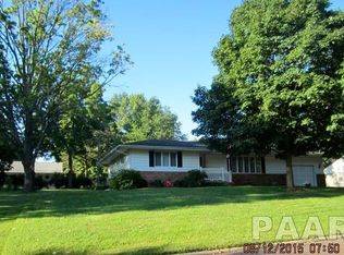 502 W Crestwood Dr, Eureka, IL