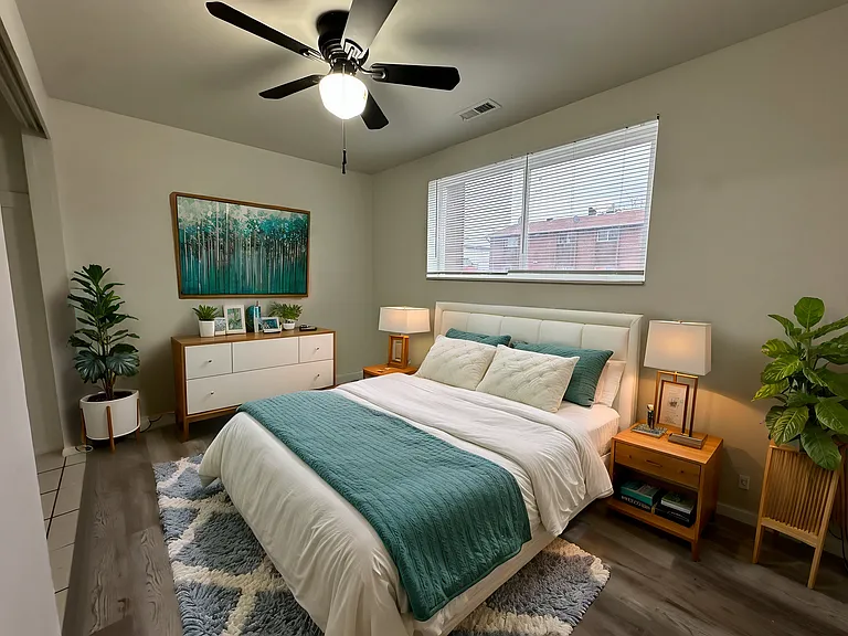 1801 W Parkway Blvd — Photo 7