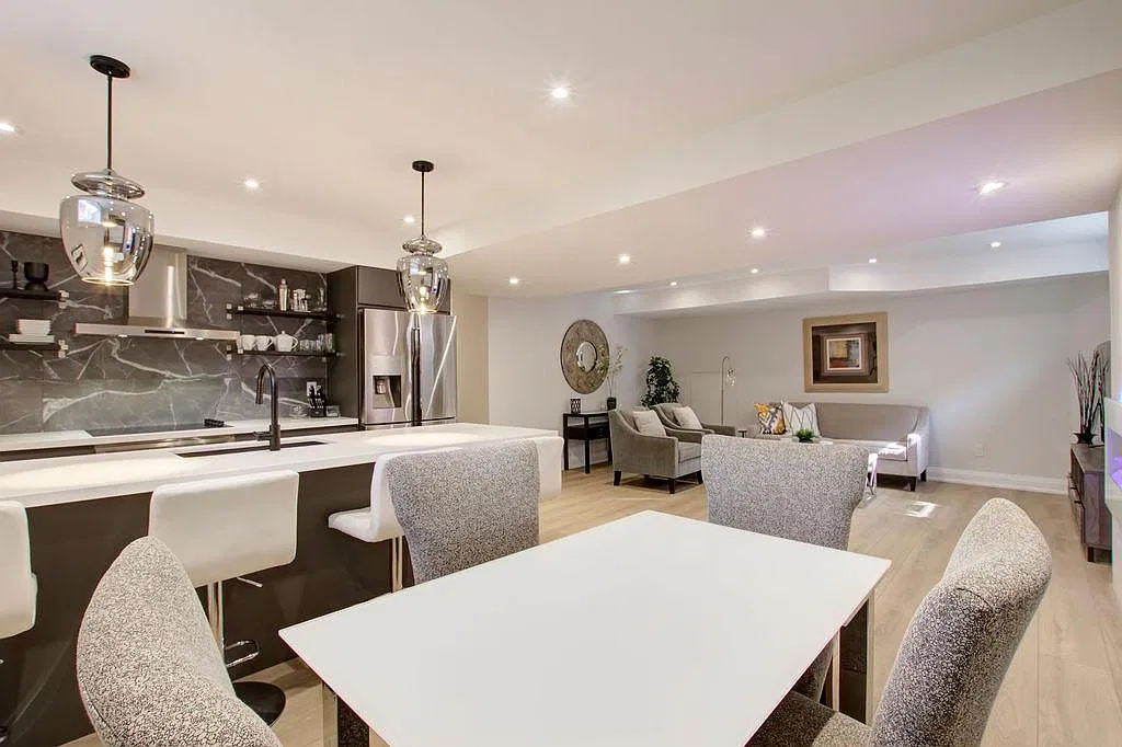 1 bed, 950 sqft, $3,500 — Photo 2