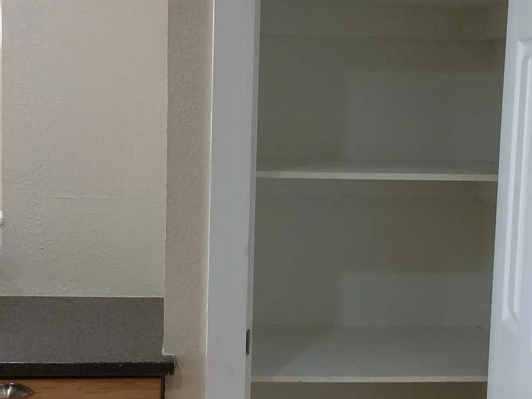Kitchen storage