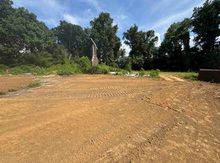 867 E Alcy Rd, Memphis, TN 38106