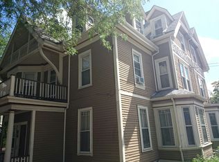 86 Cypress St #7, Brookline, MA 02445