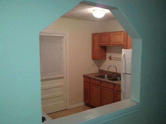 3rd image of 5437 Mays Dr