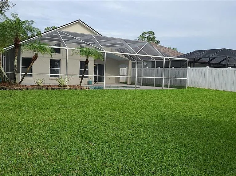 12518 Sparkleberry Rd — Photo 23