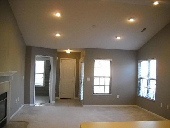 3rd image of 5358 Knotting Woods Dr