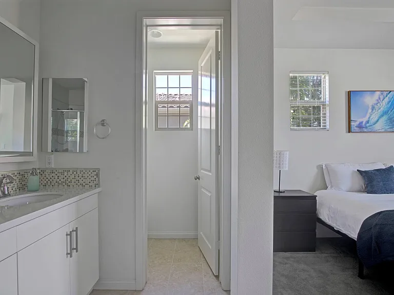 Pacifica Way — Photo 20