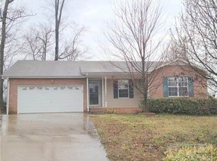 2498 Rafiki Dr, Clarksville, TN 37042