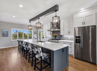 3861 Lone Cedar Ln, Chaska, MN 55318