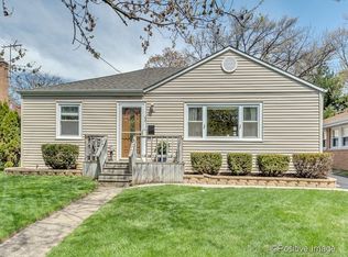 42 W Jackson St, Villa Park, IL