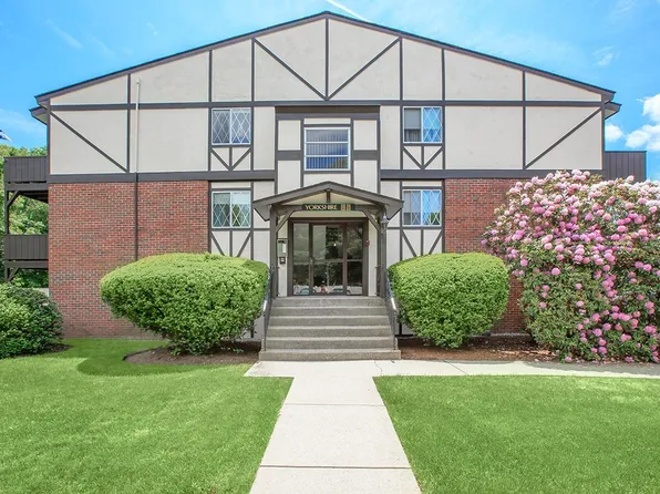 East Bay Apartments, 700 Metacom Ave APT 105, Warren, RI 02885