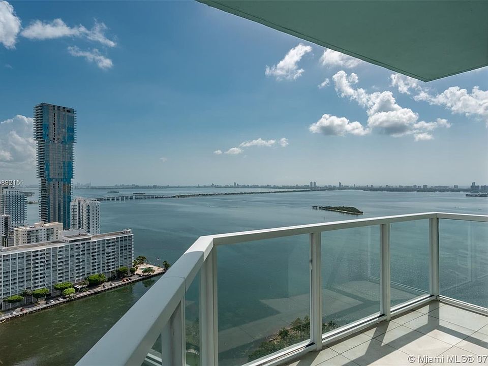 1st image of 1900 N Bayshore Dr APT 3012