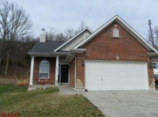 403 W Walnut St, Pacific, MO 63069