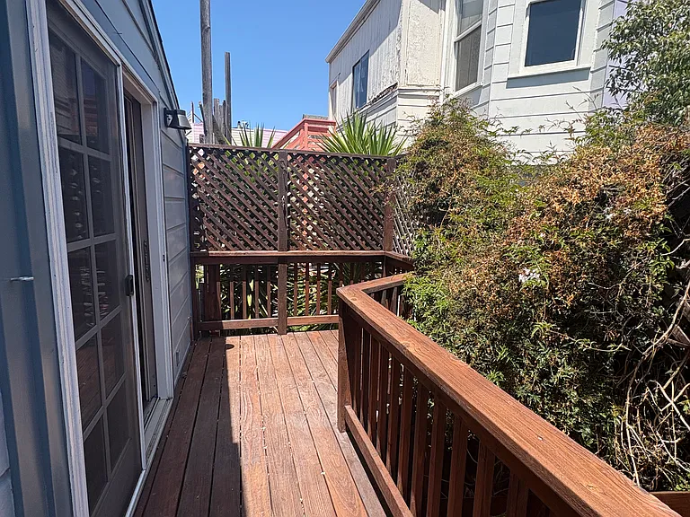 Private, Sun Filled Rear Deck