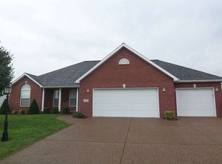 5930 Shoreham Dr, Evansville, IN 47711