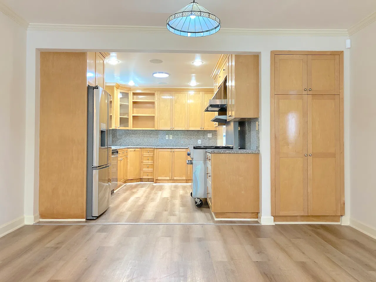 2 bed, 1300 sqft, $3,800 — Photo 3