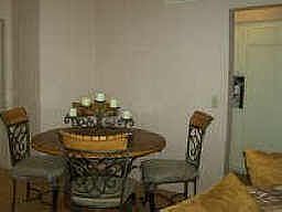 5th image of 412 Los Arbolitos Blvd