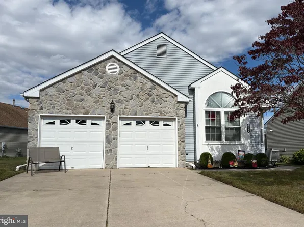 617 Saint Vincent Ct, Williamstown, NJ 08094